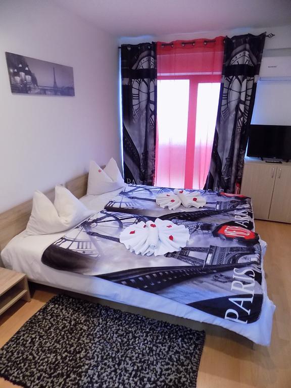 Pensiunea Red Rose Apartments Temesvár Kültér fotó